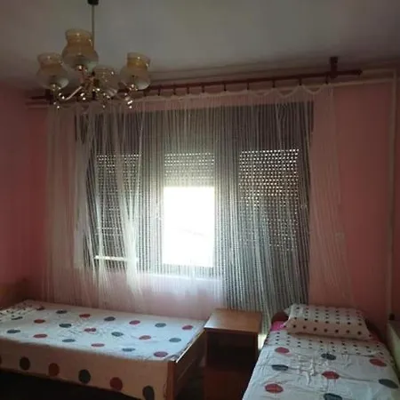 Smestaj Za Radnike Sabac-stitar Gacic Country house Stitar