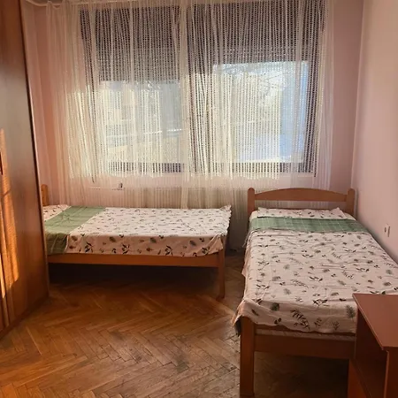 Smestaj Za Radnike Sabac-stitar Gacic Country house *